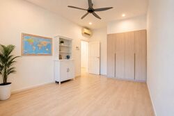 Boon Gardens (D19), Terrace #606234661